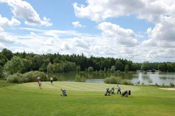 großzügiger Golfplatz in Klöch
