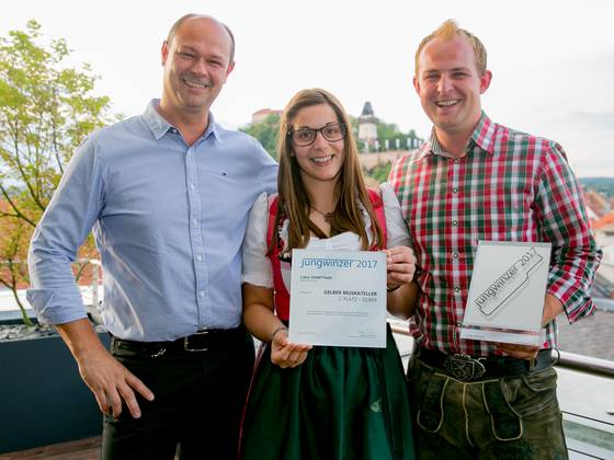 Jungwinzer 2017 - Lukas mit Melanie und Herbert